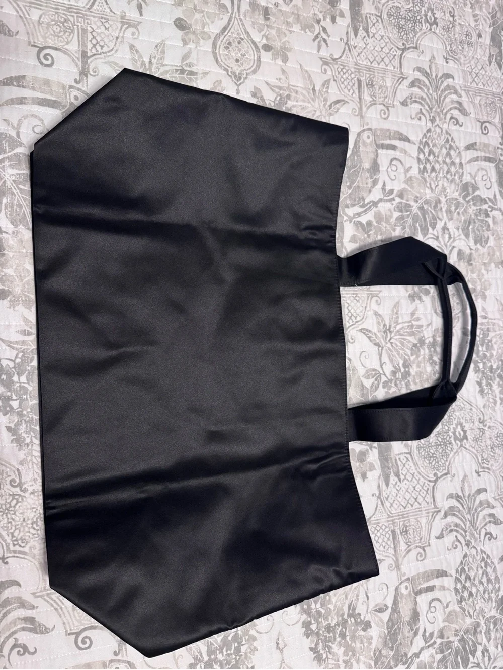 Victorias Secret spacious victoria